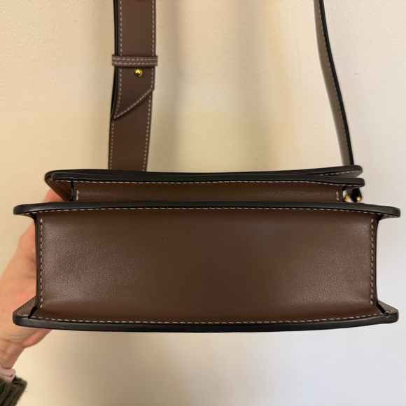 AALLYN Ingrid Crossbody/Shoulder Bag in Wood Berry Brown Leather Feminine Staple - Picture 9 of 16